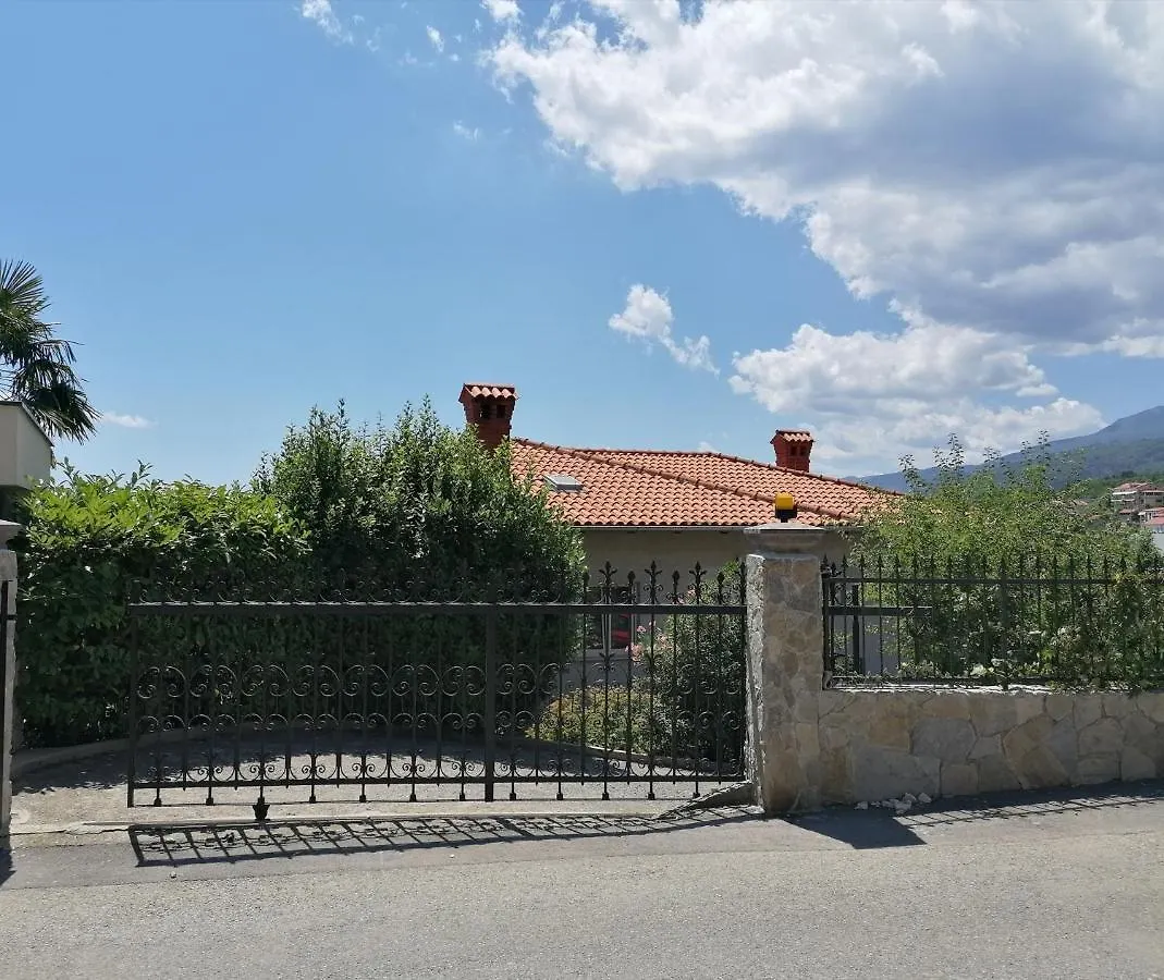 K&M Apartment Opatija 0*,